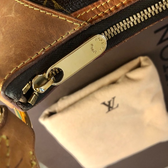 COPY - π― Louis Vuitton Thames Monogram - Picture 3 of 12